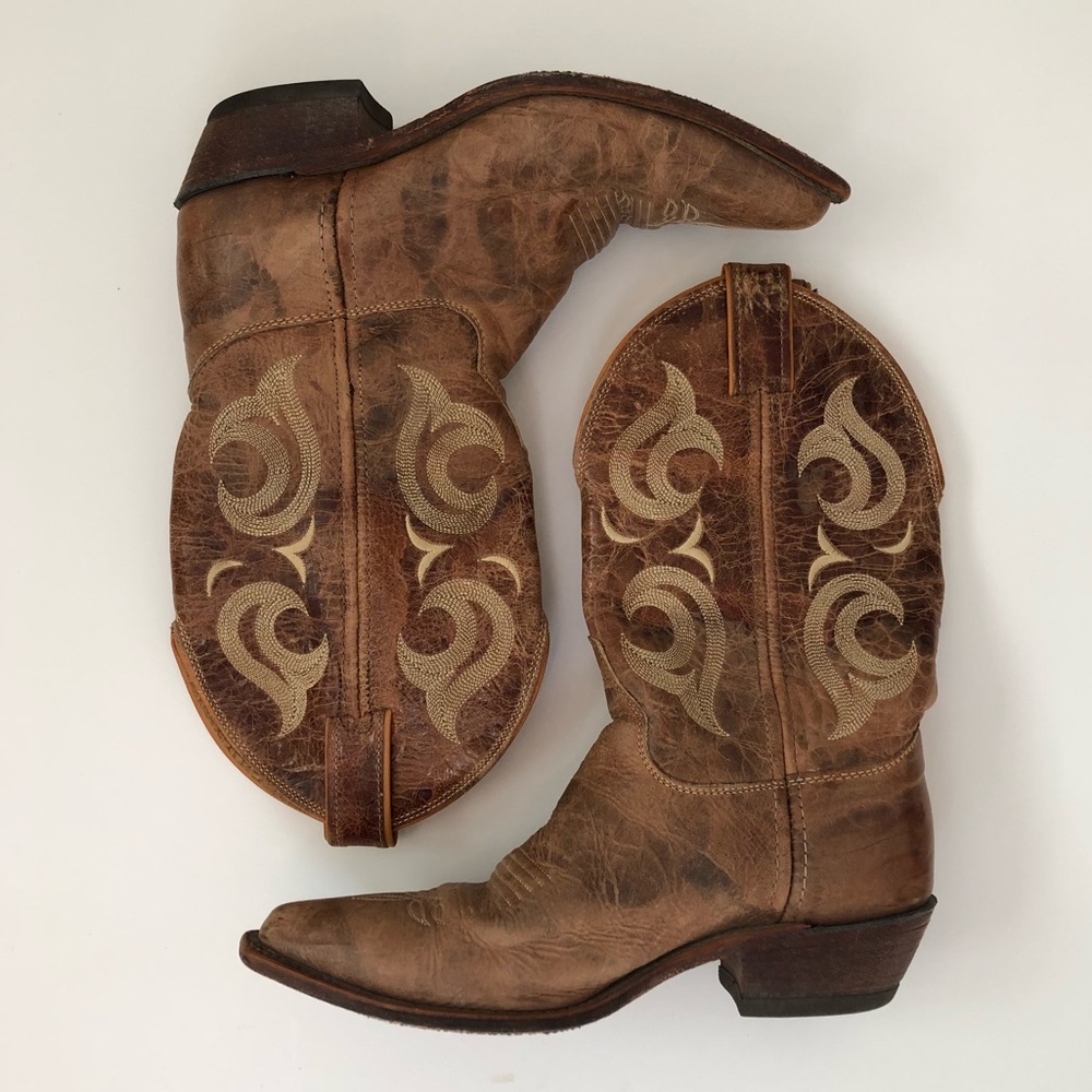Justin’s Cowboy boots